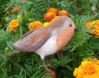 Felted wool birds,Robin needle felted bird,Needle Felted Gift,Realistic wool bird,garden bird,wool sculpture,bird loves robin redbreast