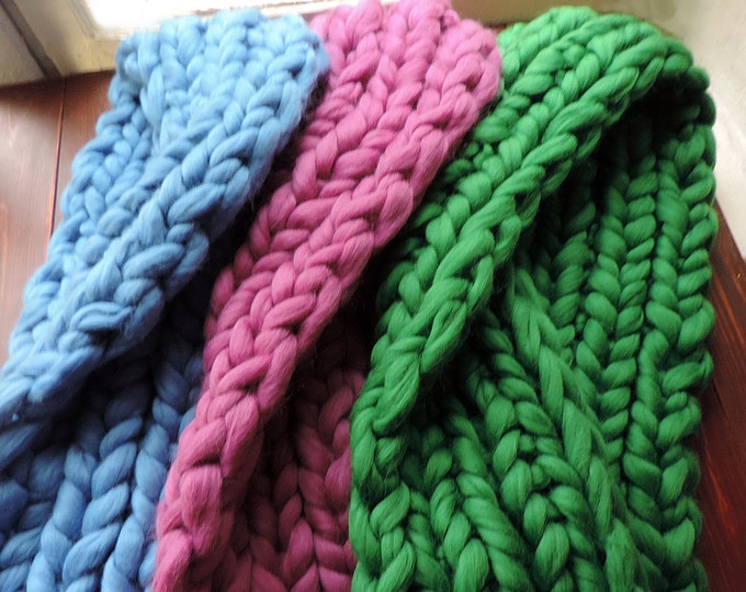 Super Chunky Infinity Scarf, Chunky Yarn, Australian Merino Knit Scarf ...
