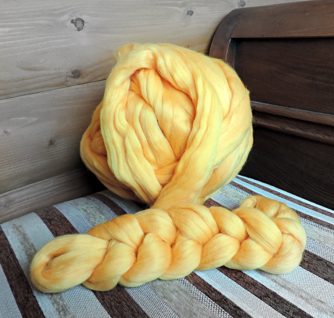 Super Bulky Merino Yarn. Arm Knitting Merino Wool. Super