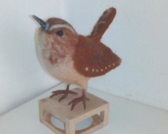 Felting bird Wren Wool bird Wren Needle felted birds gift for bird lovers Bird original art Room decoration  Realistic bird Wool sculpture