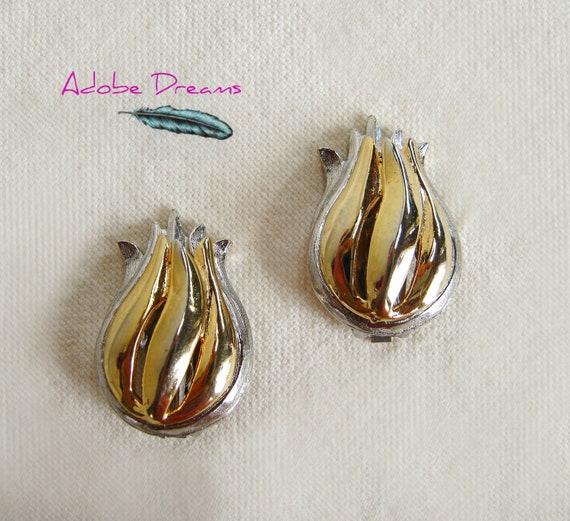 Vintage Gold and Silver tone clip on Earrings in … - image 5