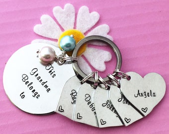 This grandma belongs to keyring, grandma keyring gift, personalised, grandma gift, grandma keyring, grandchildren gift, name keyring grandma
