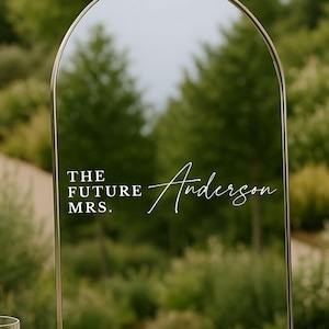 Future Mrs Mirror Decal Custom Last Name Bridal Shower Sign for Bachelorette Party Backdrop Decal Vinyl Sticker for Photo Mirror Selfie