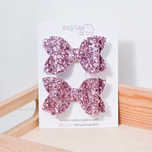 Rosa Schweinchen Bogen Set | Zopf-Haarbögen | Schweinchen Bogen Set | Mini Bögen | Haarspange | Mädchen Haarschleife | Glitzer Bögen