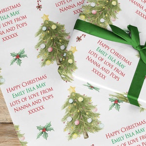 Carta da regalo natalizia personalizzata UK in rotolo o piegata, carta da regalo con agrifoglio e albero della vigilia di Natale, per bambine e bambini unisex, nome sulla carta da nan 3
