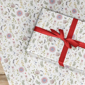 Rotolo di carta da regalo per l'incoronazione dei re, carta da regalo floreale con campagna naturale per celebrare l'incoronazione dei nostri re 2023, re d'Inghilterra, regina Camilla
