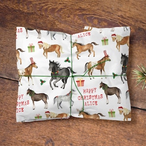 Rotolo di carta da regalo natalizia personalizzata, carta da regalo natalizia con cavallo e pony, carta da regalo personalizzata per bambini Pony Club, carta da regalo con nome