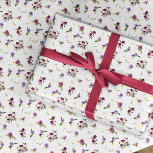Rotolo di carta da regalo, carta da regalo con violette, carta da regalo con fiori selvatici, carta da regalo floreale