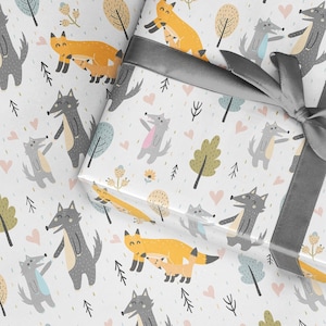 Wolf en vos kindercadeaupapier, hedendaags modern papier, Moederdag inpakpapier, cadeaupapier vaderdag, moeder vader baby