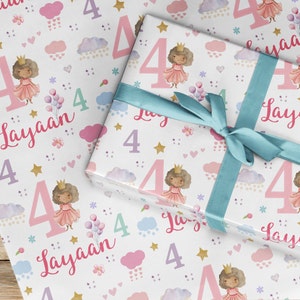 Rouleau de papier cadeau personnalisé n'importe quel nombre, emballage cadeau princesse, fille nuages pastel ciel ballon faire-part pour enfants