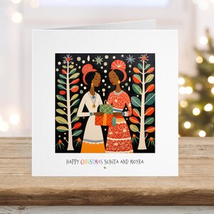Carte de Noël lesbienne gay, père Noël Lgbtq + fierté, couple gay femmes dame, ethnique africain biracial noir et blanc, amoureux. L 8