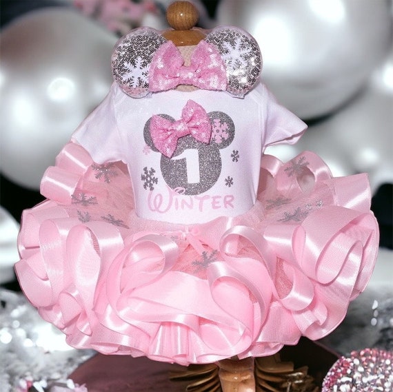 Minnie mouse winter outfit best sale