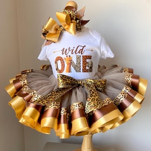 Wild One Safari Birthday Outfit – 1st Birthday Girl Tutu Set – Leopard Print Ribbon Skirt, Bodysuit & Hair Bow