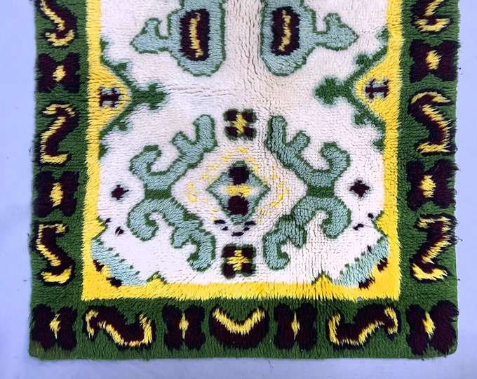 1970s wool latch hook rug