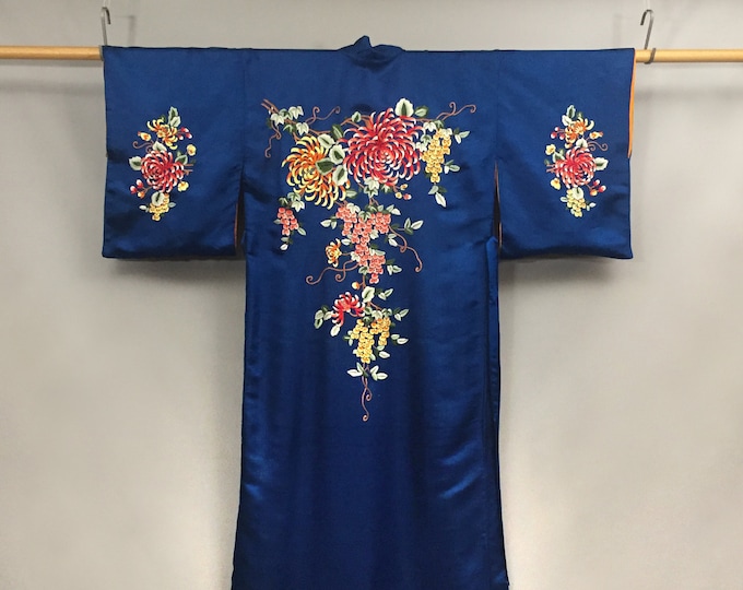 1950s pure silk embroidered kimono