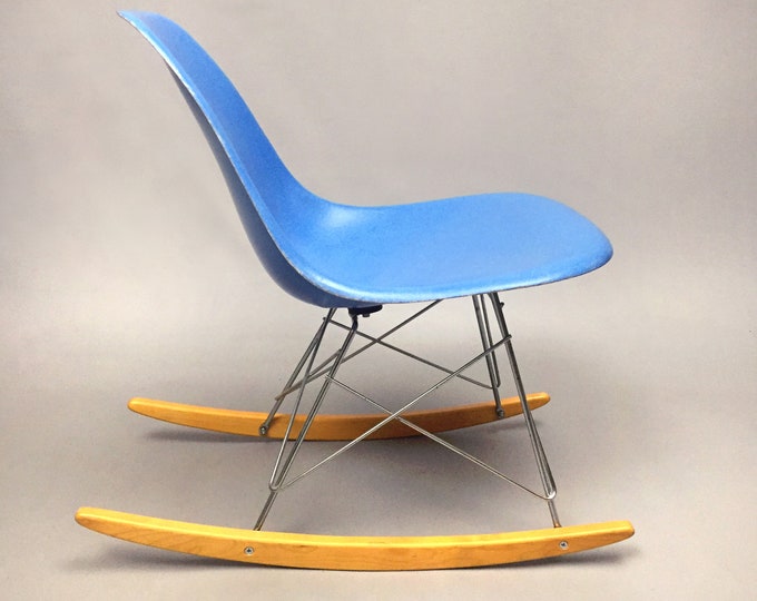 Eames RSR Rocking Chair