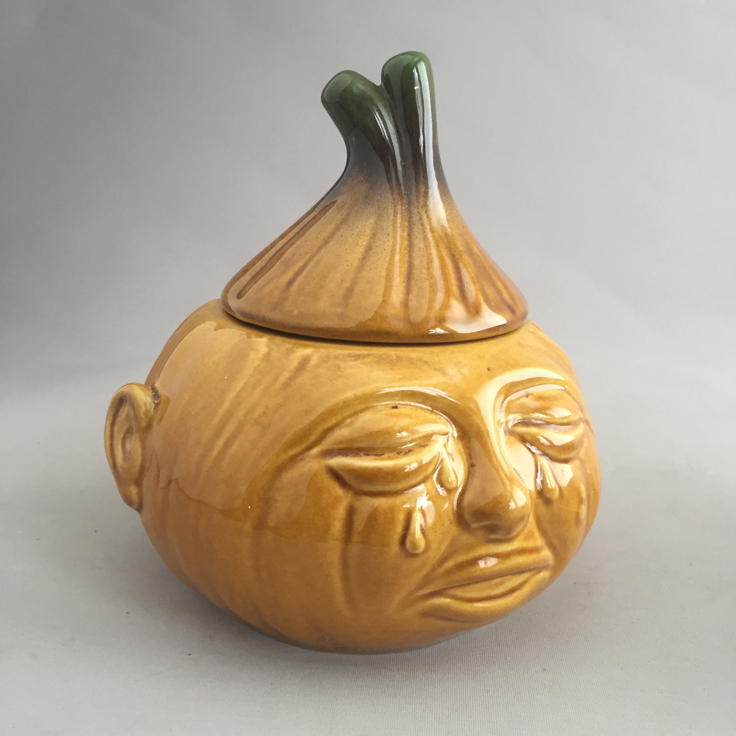 1960s pickled onion jar by Royal Norfolk, Staffordshire pottery