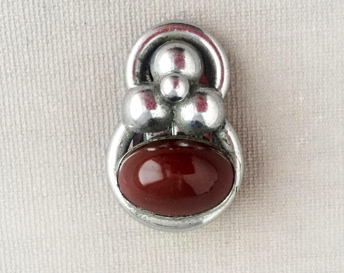 Carnelian Cabochon Vintage scarf clip brooch