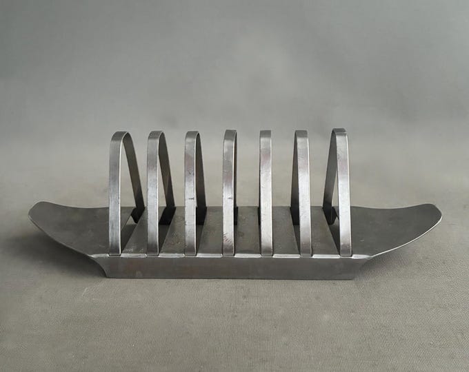 old hall "Campden" toast Robert Welch in 1957.