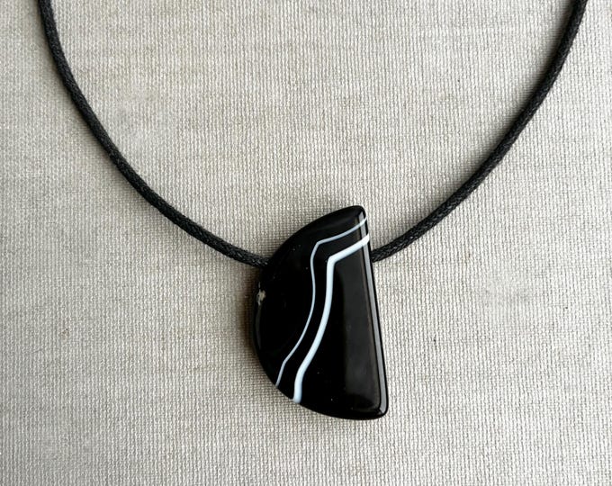 black stripes onyx agate pendant necklace