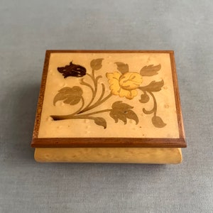 sorrento inlayed wood box