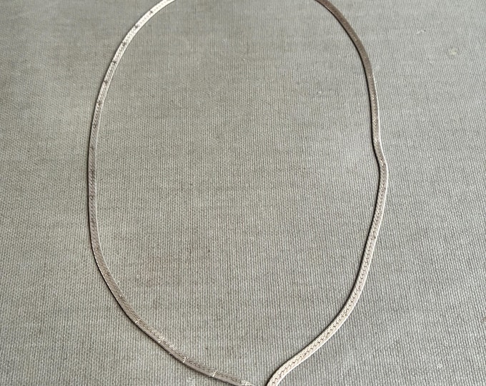 V-shaped flat snake chain choker necklace