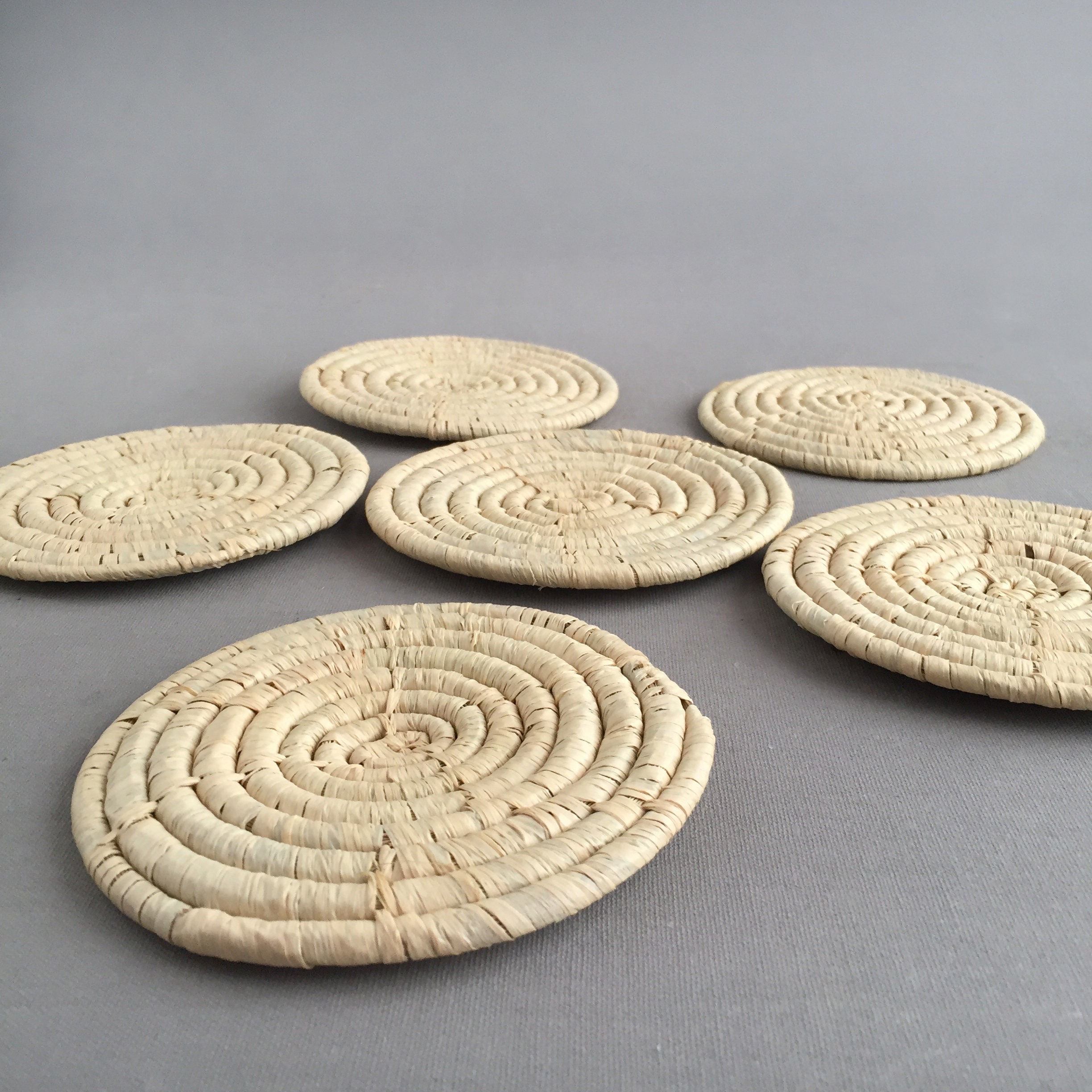 Set of 6 raffia coasters