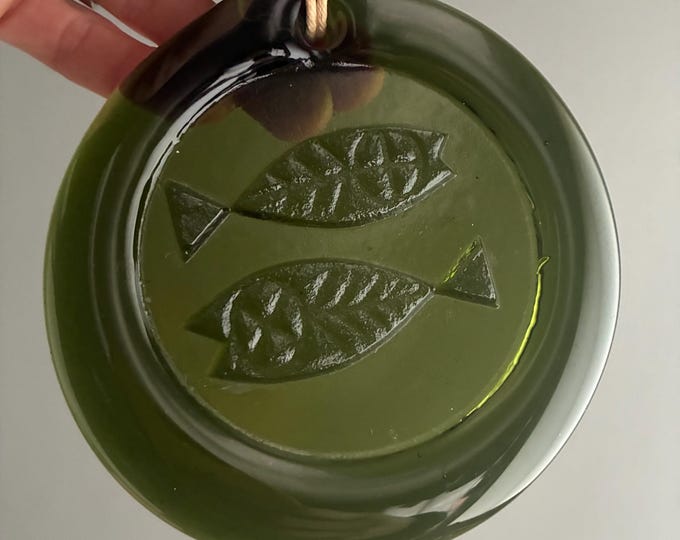 Mid century glass fish Sun catcher by Swedish artist Erik Höglund