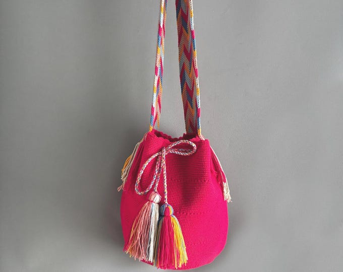 Handmade pink Wayuu Bag Crochet Mochila Colombian Shoulder Bag Boho Crossbody Purse