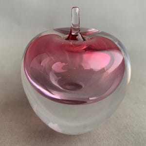 Studio Ahus swedish glass apple