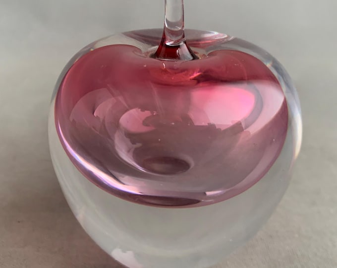 Studio Ahus swedish glass apple
