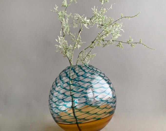 Lattice Sphere studio glass vase by Bob Crooks