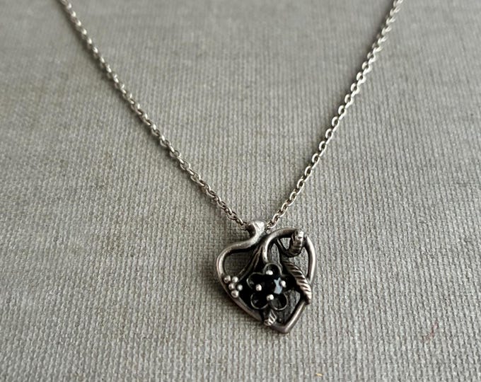 silver heart pendant necklace