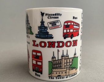 London souvenir ceramic beaker