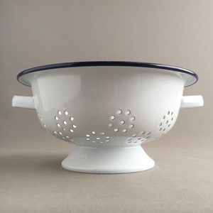 enamelware colander