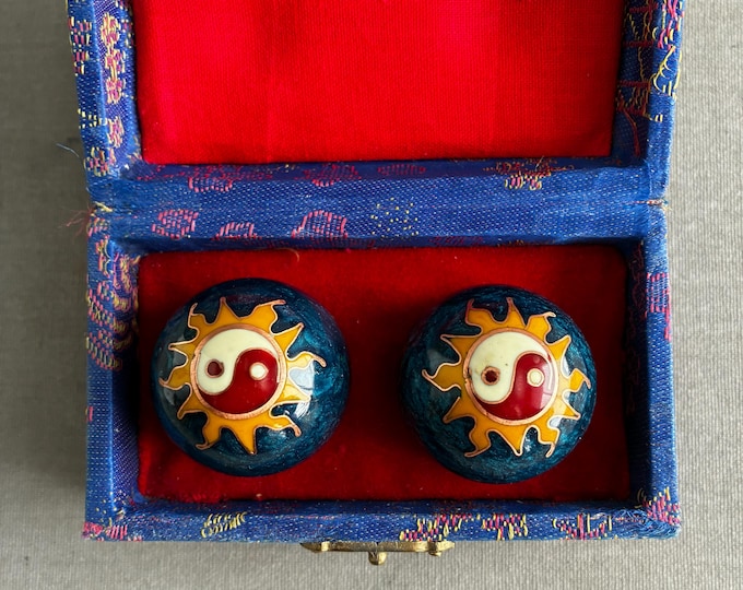 Vintage Baoding Balls, Chinese Exercise Balls, Stress Reduction Balls, Baoding Iron Balls