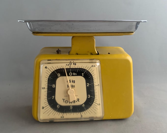 retro kitchen scales