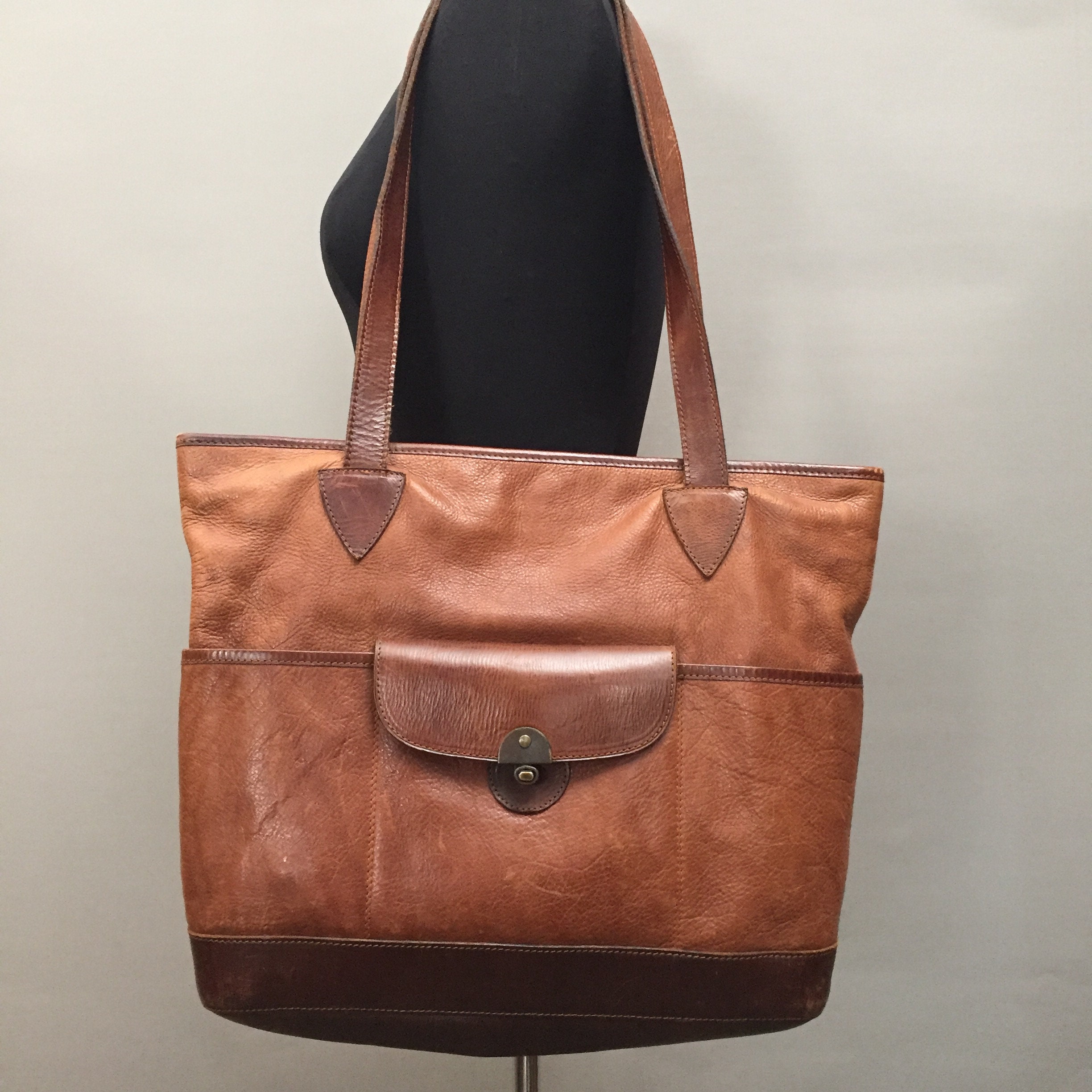 Amazing leather shoulder carry all bag