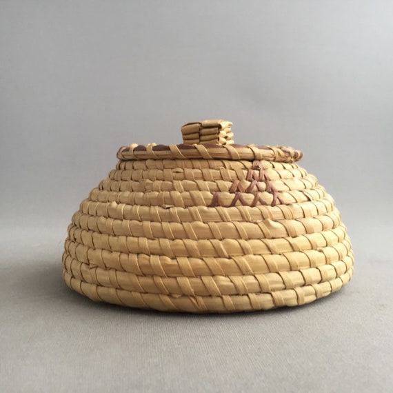 蓋付きヴィンテージアフリカ編みバスケット - Etsy 日本