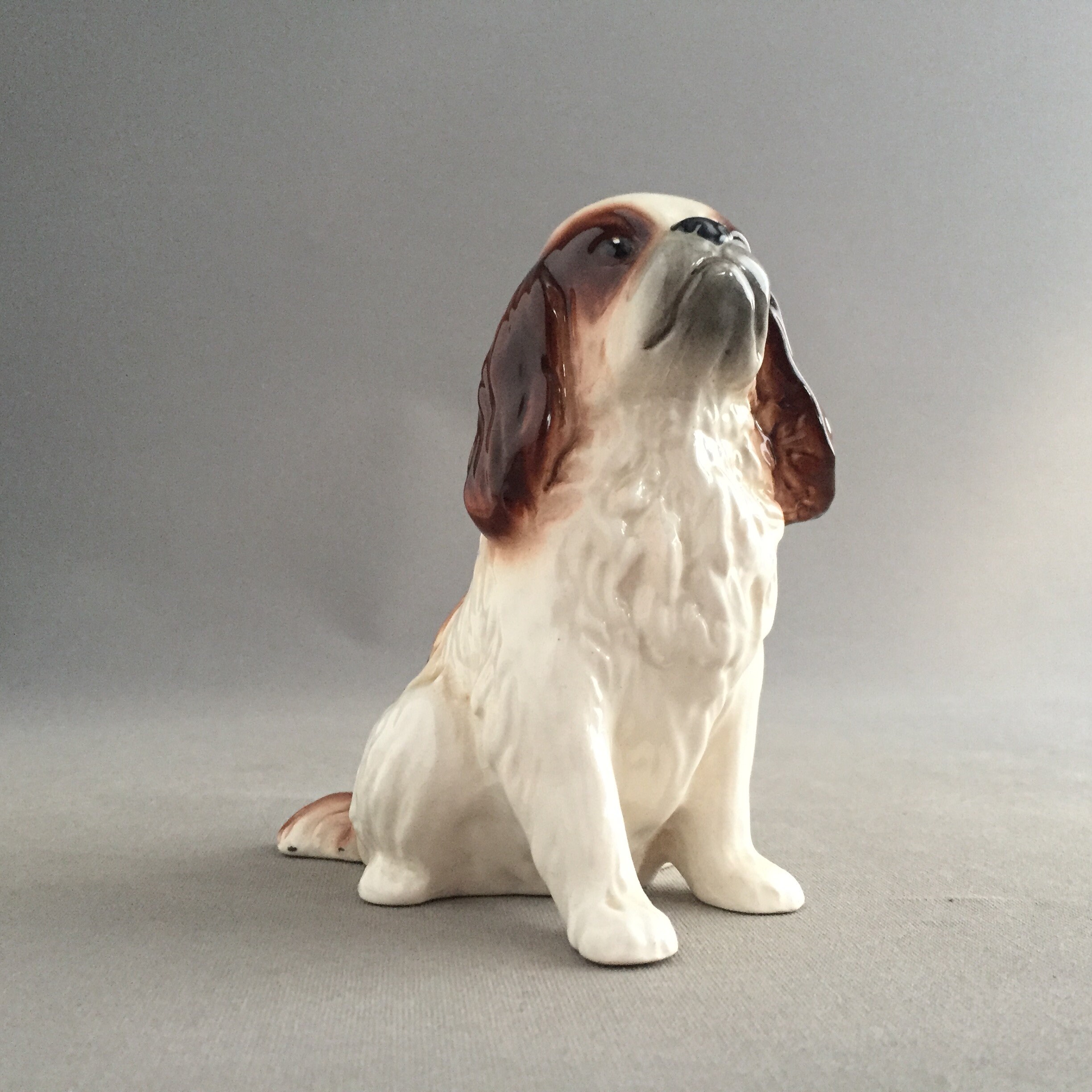 King Charles Spaniel by Sylvac no 4097