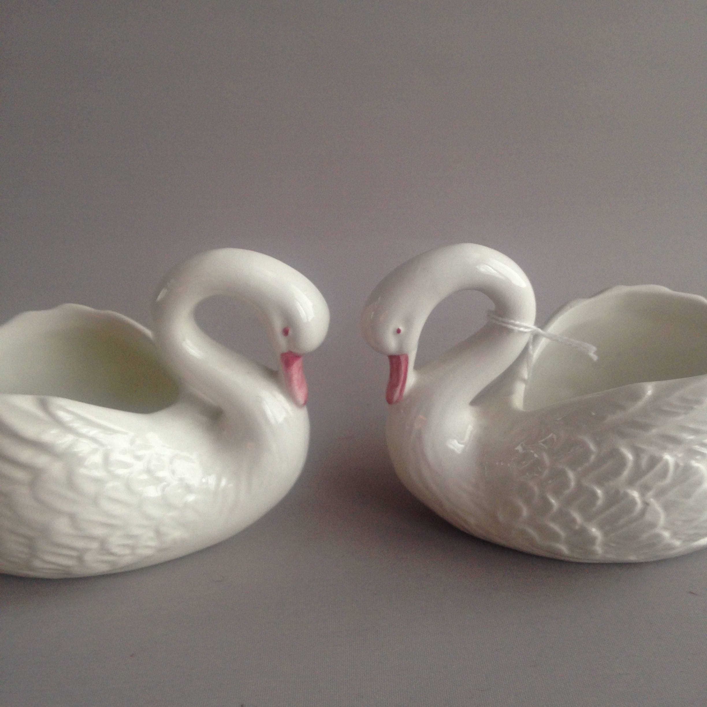 Ceramic swan set