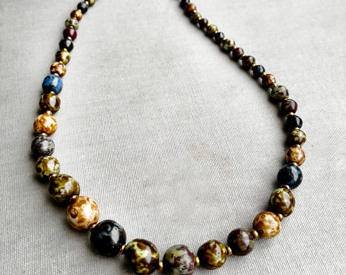 Vintage Scottish / Celtic multi-colored glass Murano agate type beads graduated gemstone necklace