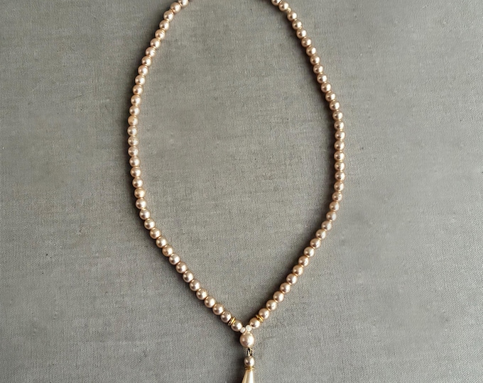 faux pearl costume necklace
