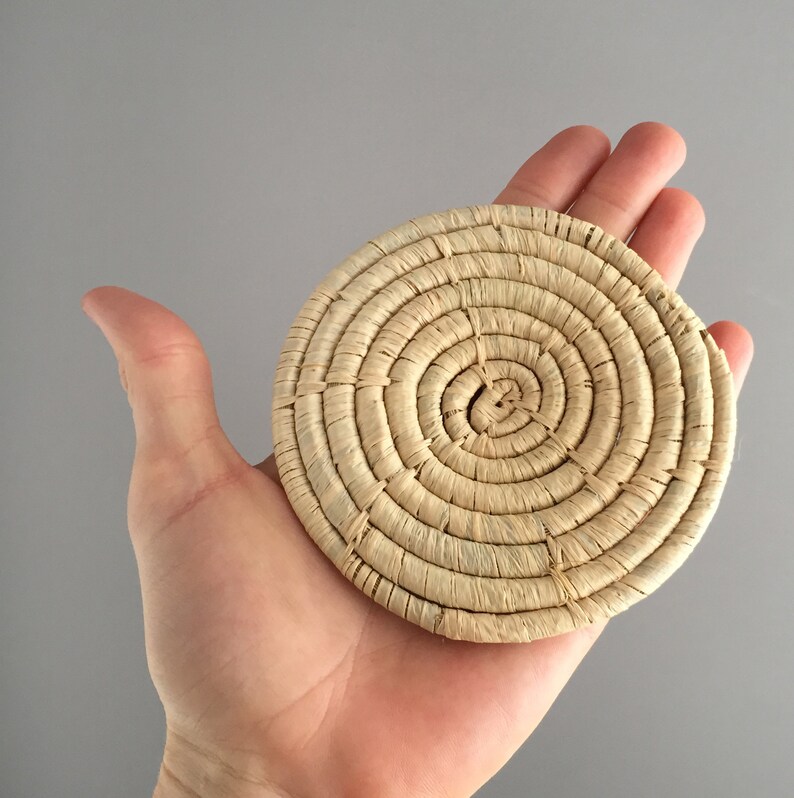 Set of 6 raffia coasters