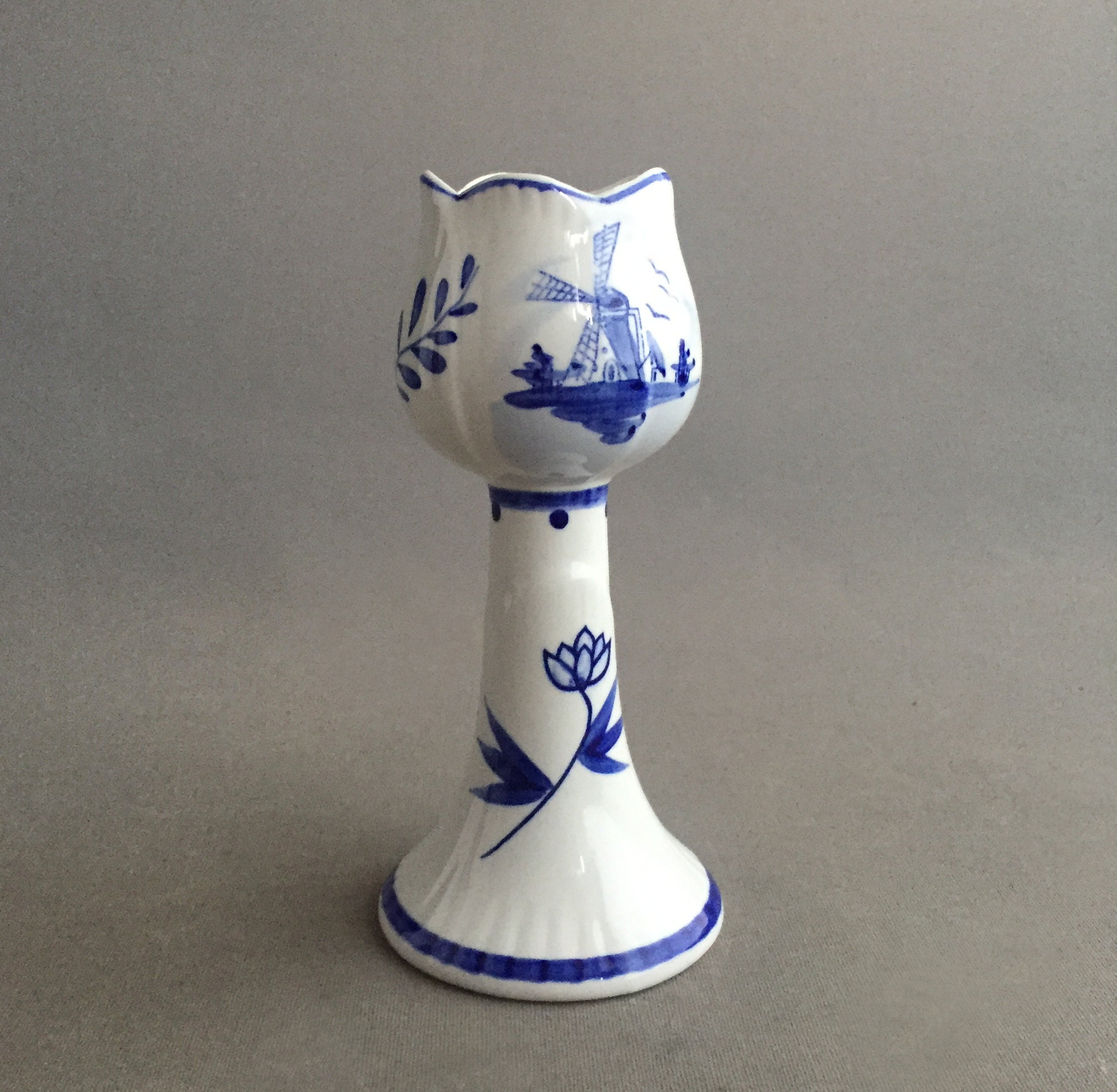 Ceramic tulip candlestick holder