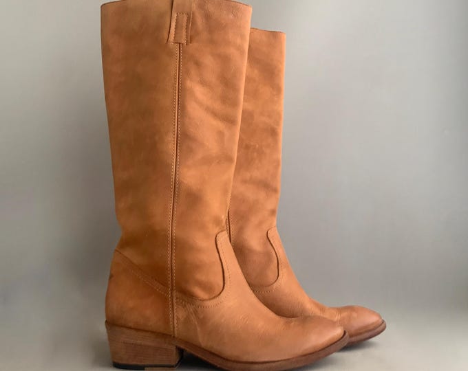 Russell & bromley nubuck cowboy style boots size 41
