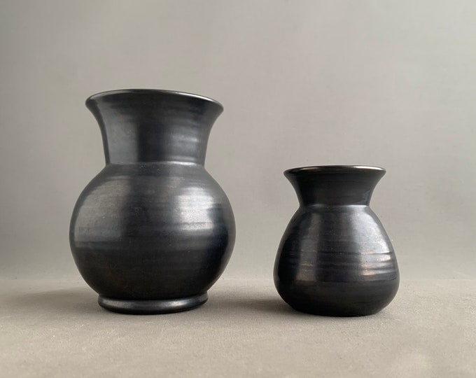 Prinknash vase set