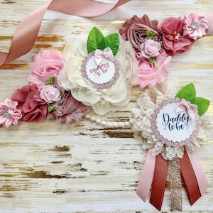 Faixa para chá de bebê Baby in Bloom Faixa para chá de bebê com estampa floral rosa para mamães para chá de bebê Faixa para chá de bebê com estampa floral primavera Baby in Bloom Faixa para chá de bebê para mamães para mães