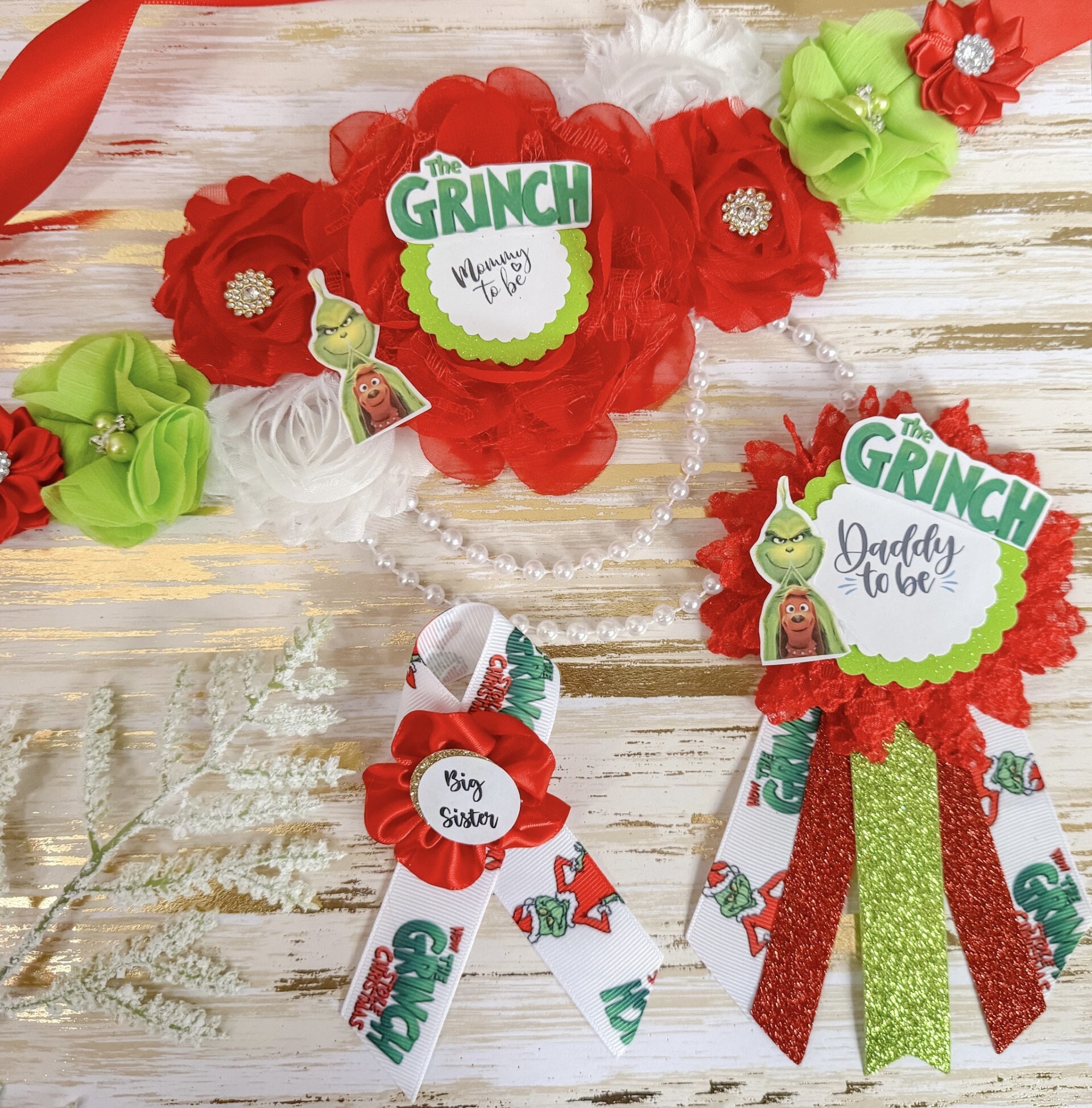 Grinch Baby Shower Sash, Christmas Grinch Red and Green Baby Shower Sash for Mommy to be, Grinch Baby Shower Decor, Christmas Gender Reveal