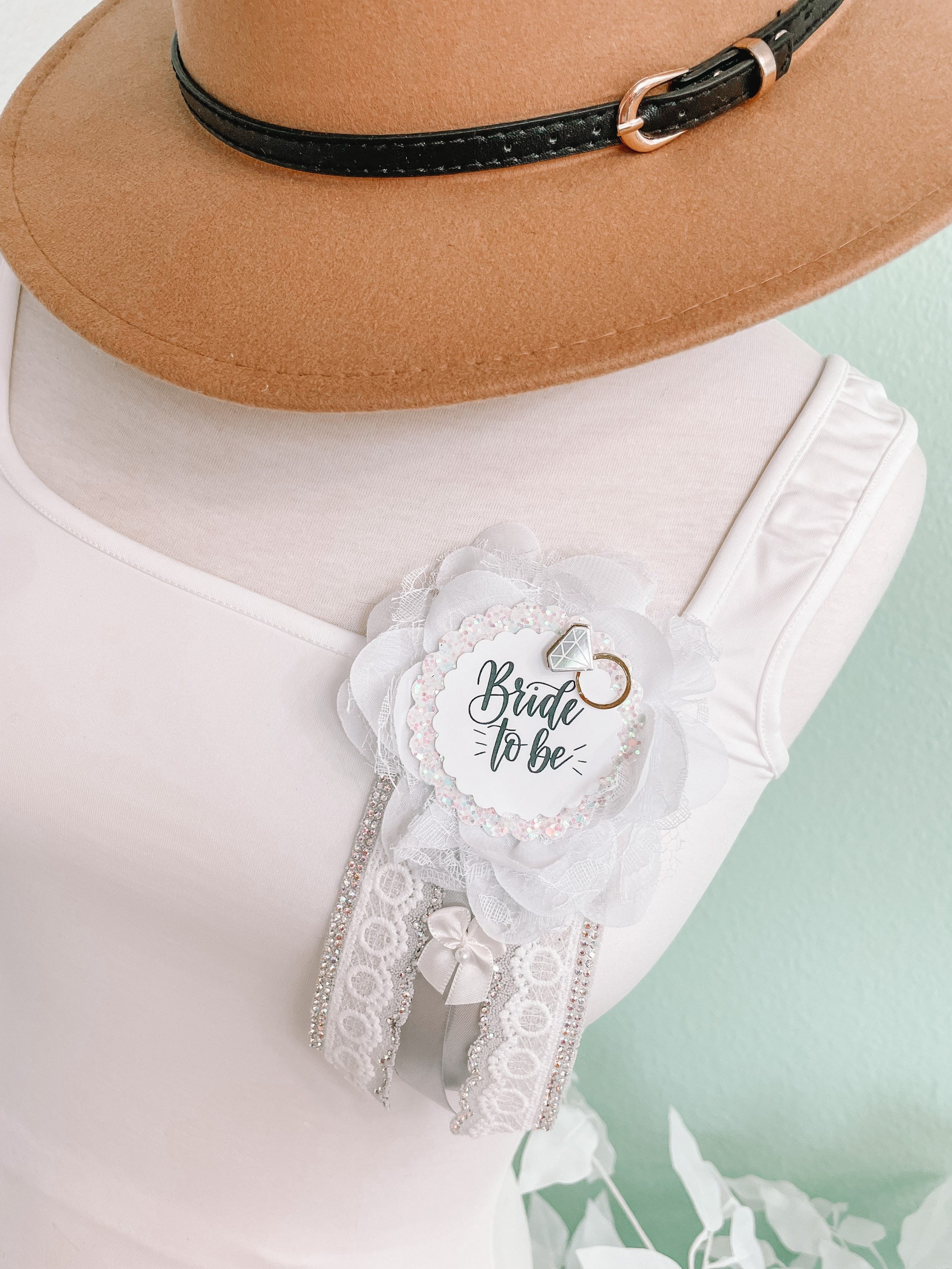 Bride to be Pin, Bridal Shower Pin, Bride Pin for Bridal Shower, Wrist Corsage for Bridal Shower, Bride Pin with Wrist Corsage for Shower